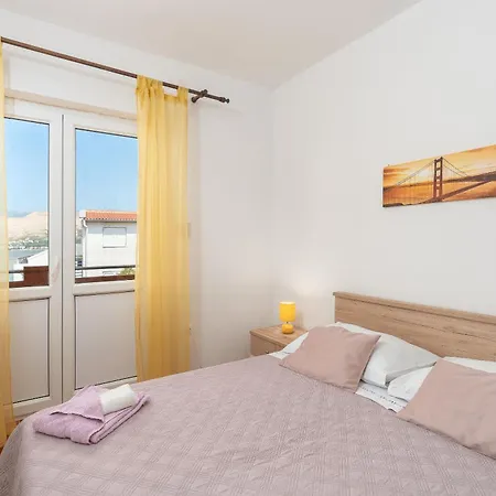 Apartament Ivo Pag Town